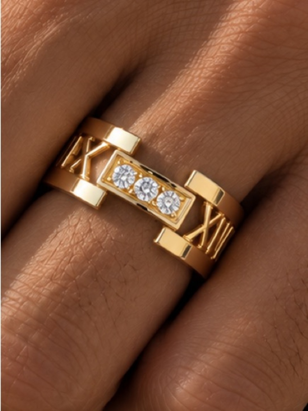 Tiffany & Co Atlas Rose Gold Ring with Three Center diamonds